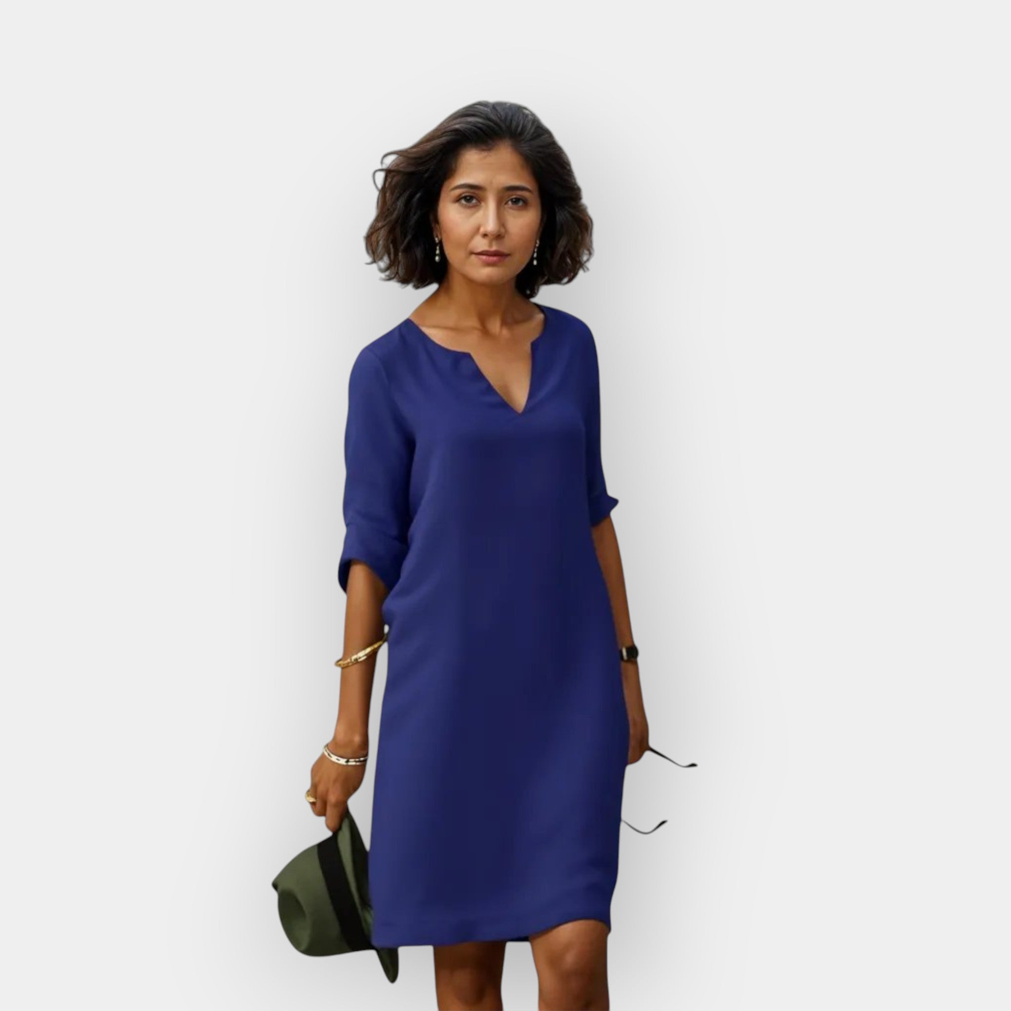 Airy Elegant Midi Dress for Women with V-Neck and Three-Quarter Sleeves