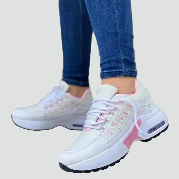 Sporty Ladies' Sneakers With Cushioned Sole And Lacing