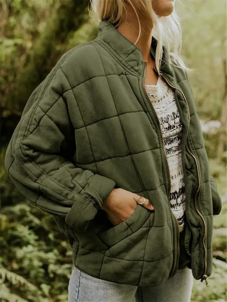 Oversized Women's Quilted Bomber Jacket with Zipper and Pockets