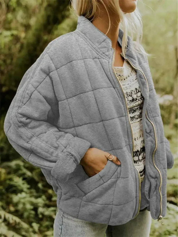 Oversized Women's Quilted Bomber Jacket with Zipper and Pockets