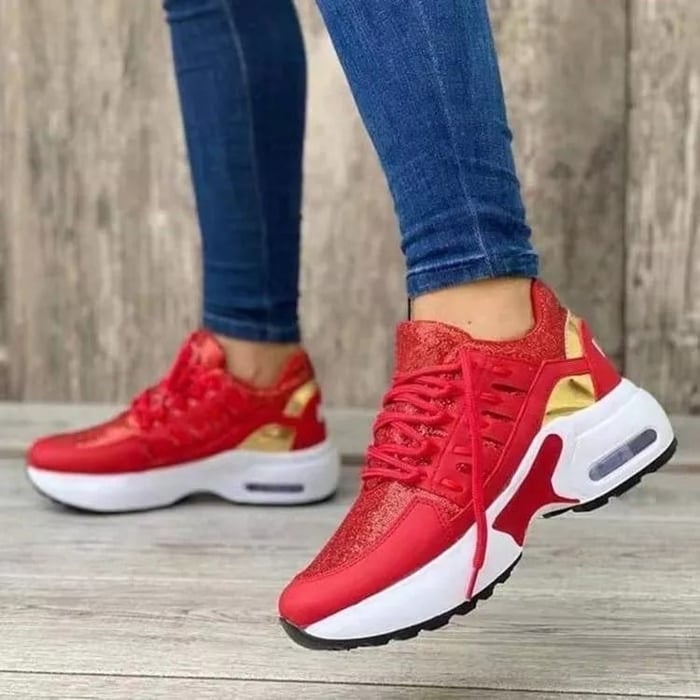 Sporty Ladies' Sneakers With Cushioned Sole And Lacing